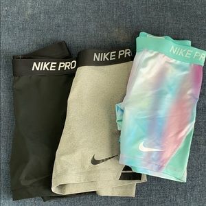 Girls Nike Pro Size Large